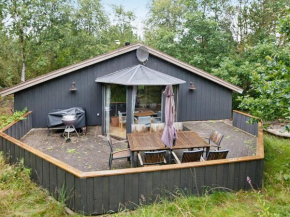 Tranquil Holiday Home in Jutland with Whirlpool